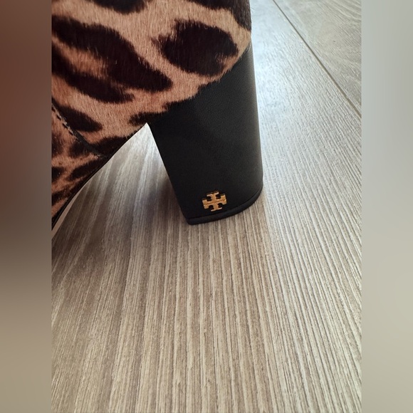 NEW!! Tory Burch Brooke Leopard Print Calf Hair Booties with Block Heel - Picture 3 of 7